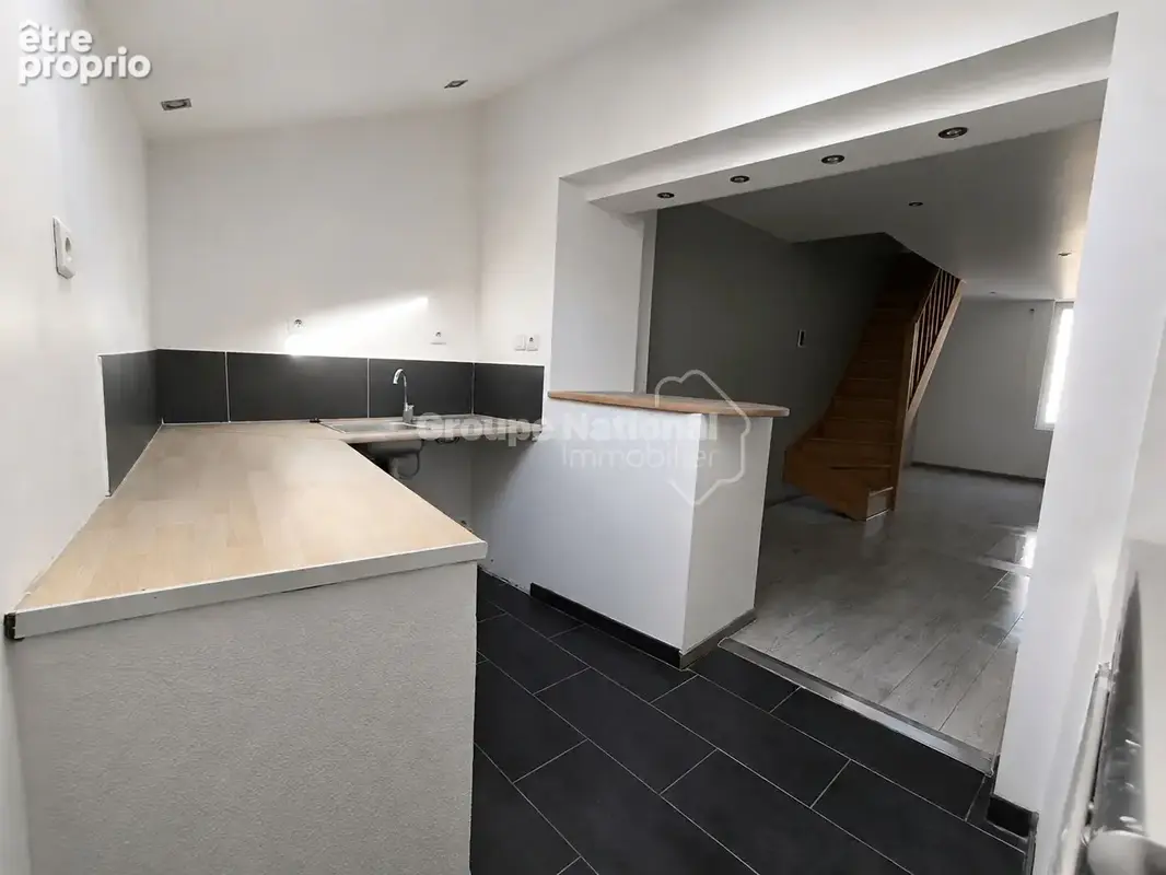 Manthelan - Maison 3 pièces - Travaux à prévoir - photo 3