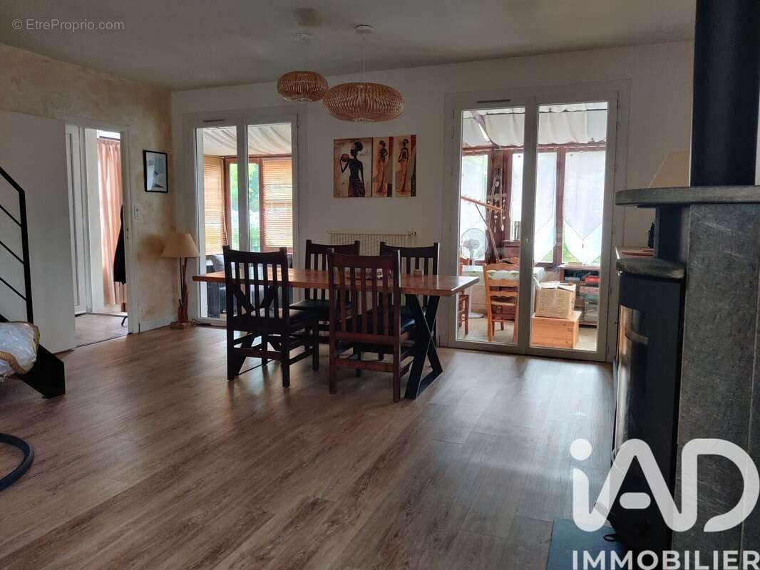 Photo 3 - Maison à LE TOUR-DU-PARC