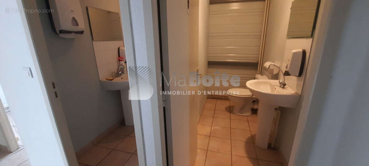 Commerce à MONTVERDUN