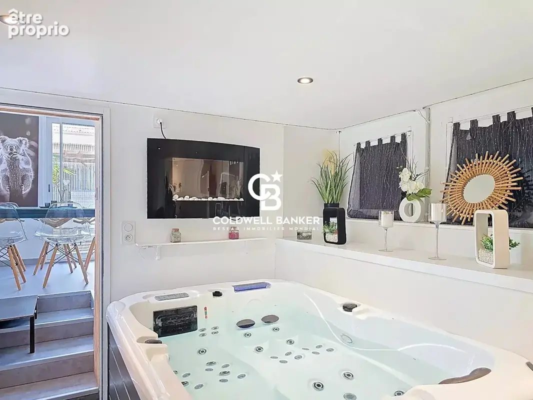 Villa tout confort entièrement rénovée avec piscine et SPA - photo 16