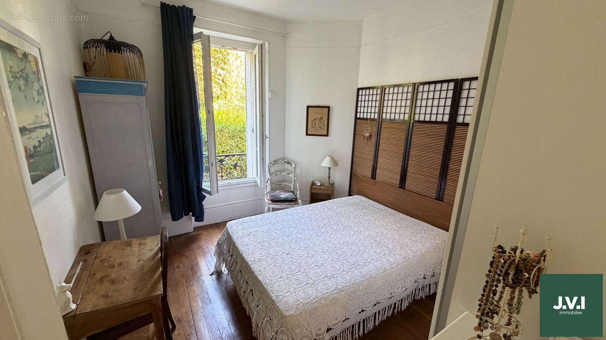 A VENDRE Appartement Enghien Les Bains 3 pièce(s) 59 m2 - photo 6