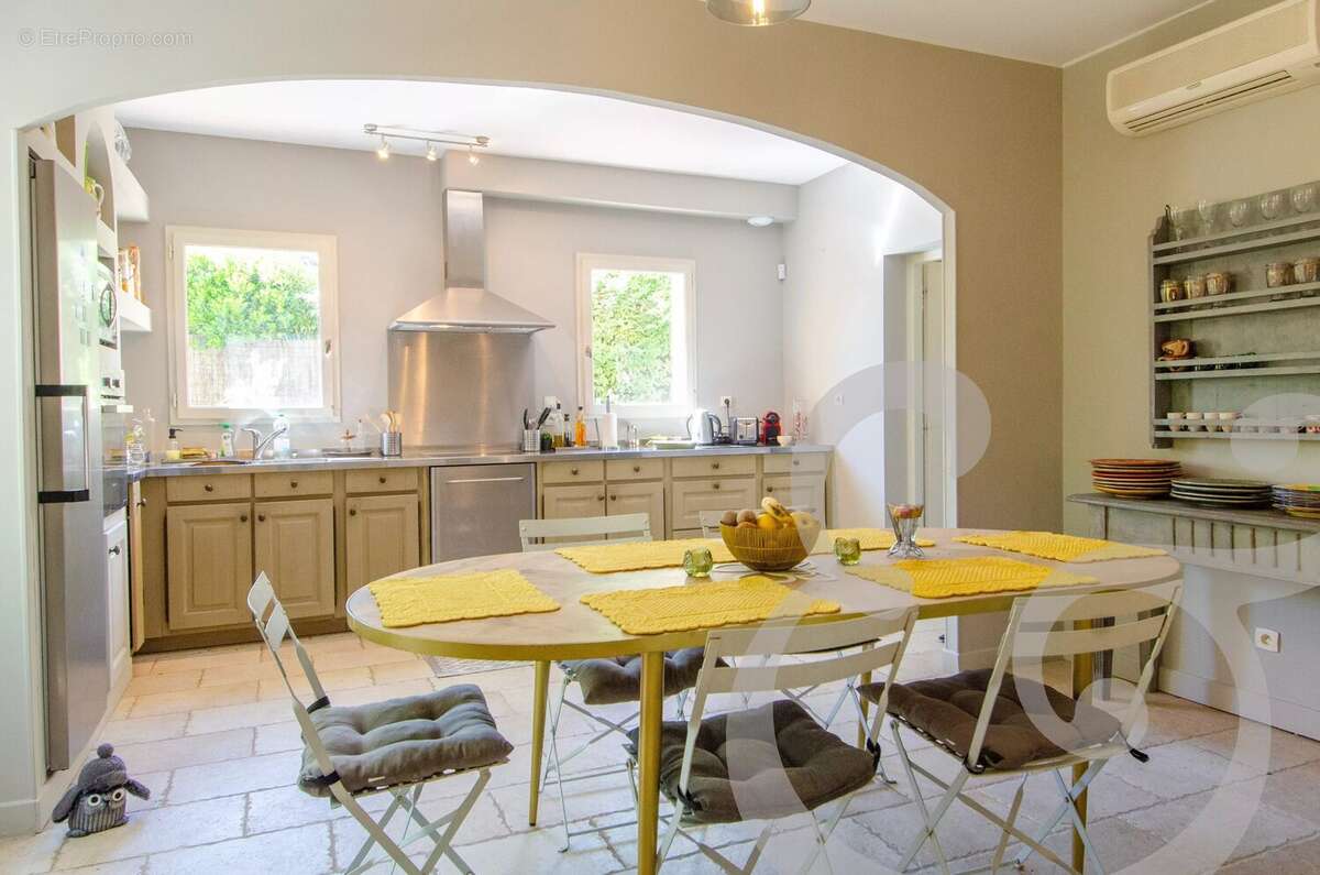 Maison à SAINT-REMY-DE-PROVENCE