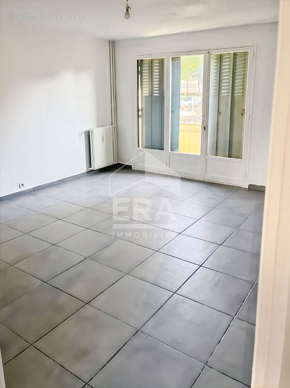 Appartement à SALON-DE-PROVENCE