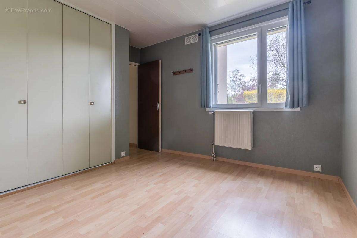 Appartement à MONTIGNY-LE-BRETONNEUX