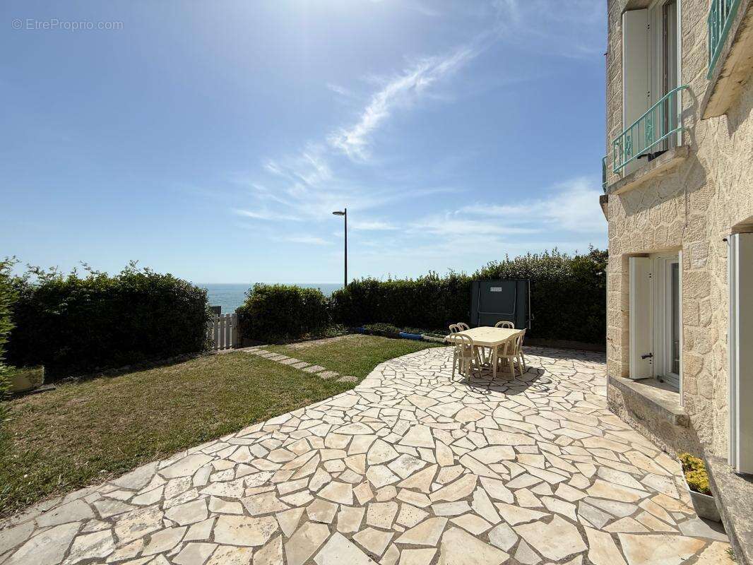 Maison à SAINT-PALAIS-SUR-MER