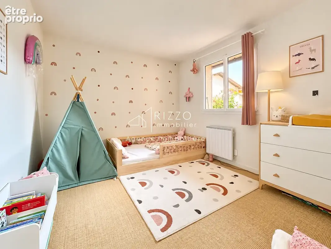 Annecy-le-vieux   charmante maison familiale, 4 chambres, jardin et terrasse - photo 10