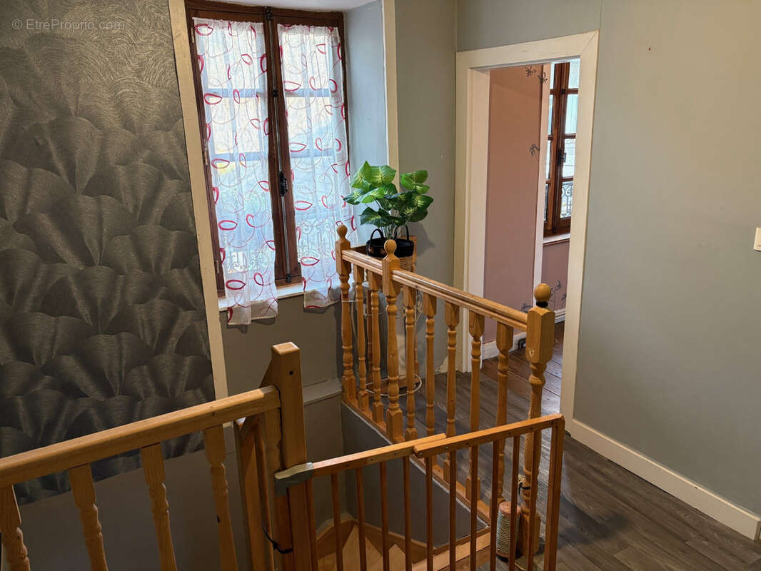 Maison à COUSSAC-BONNEVAL