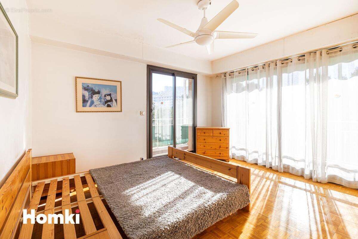 Appartement à MARSEILLE-9E