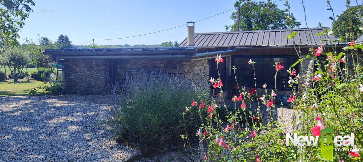 Maison à ARNAC-POMPADOUR