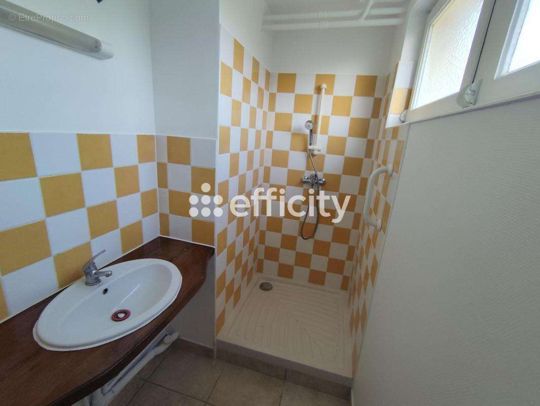 Maison à SAINTE-GAUBURGE-SAINTE-COLOMBE