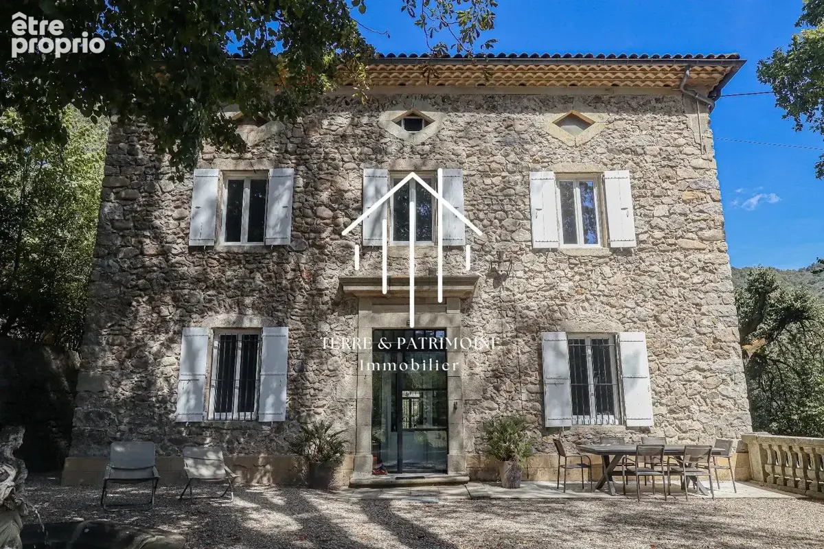 Maison de maître au cœur d’un parc de plus de 8 000 m² à Vals-les-Bains - photo 6