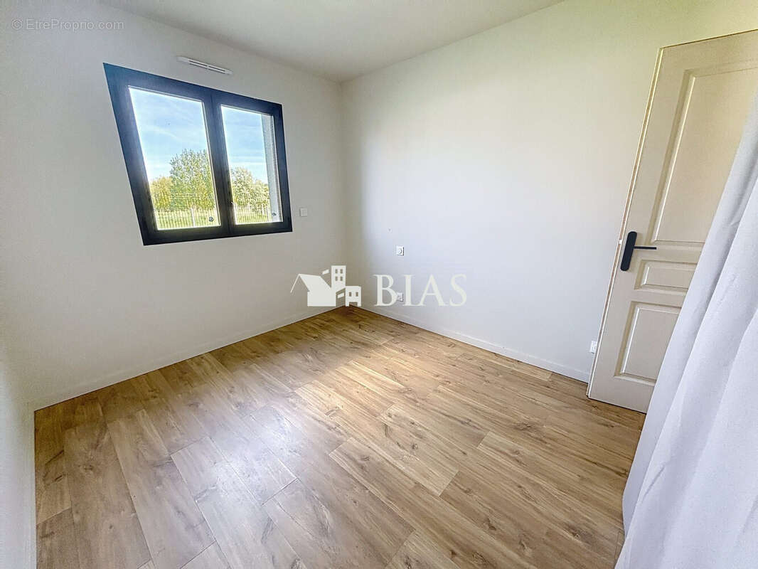 Maison à CRIQUEBEUF-SUR-SEINE