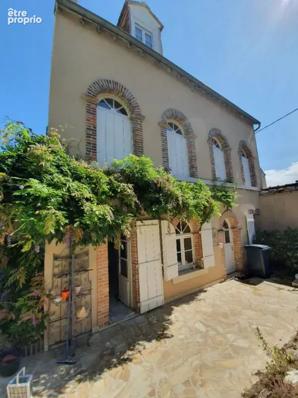 Maison de ville 6 chambres, jardin, piscine et garage. Proche centre ville - photo 2
