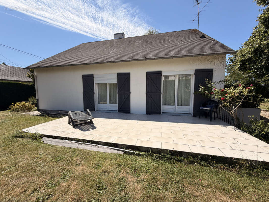 À Tully, Maison de 147m2 à vendre 260000 € - photo 14