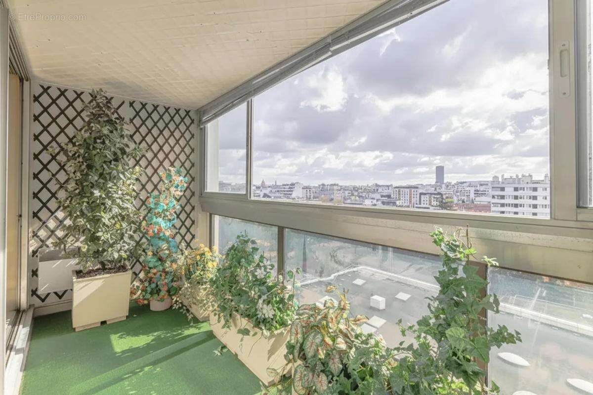 Appartement à PARIS-15E