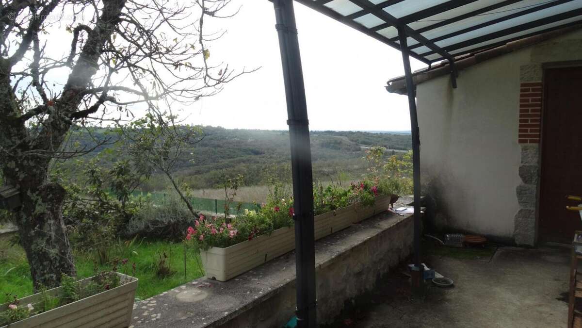 Vue de la Terrasse - Maison à CAHORS