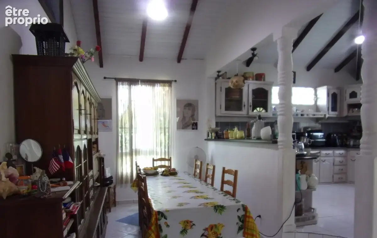 Anse bertrand - maison a vendre de type t3 avec appartement de type t3 - photo 3