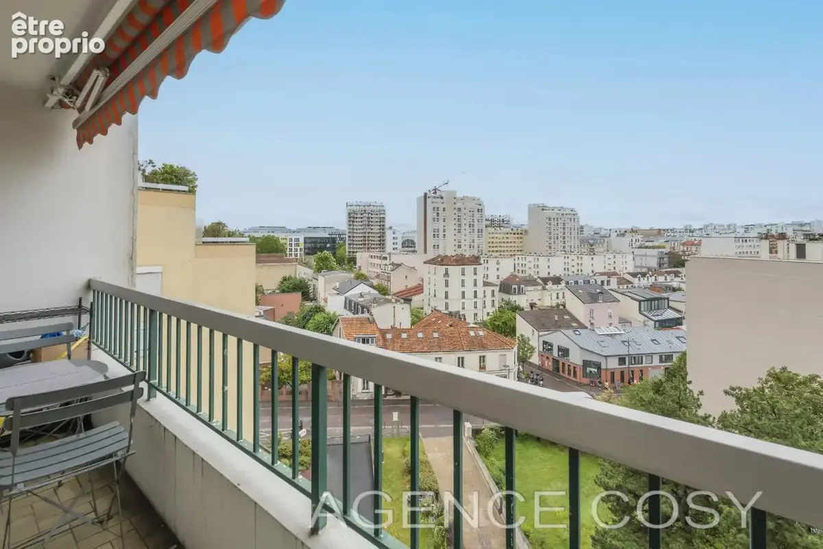 Vanves Jean Jaurès - 4p en étage élevé -  balcon plein sud vue dégagée. - photo 2