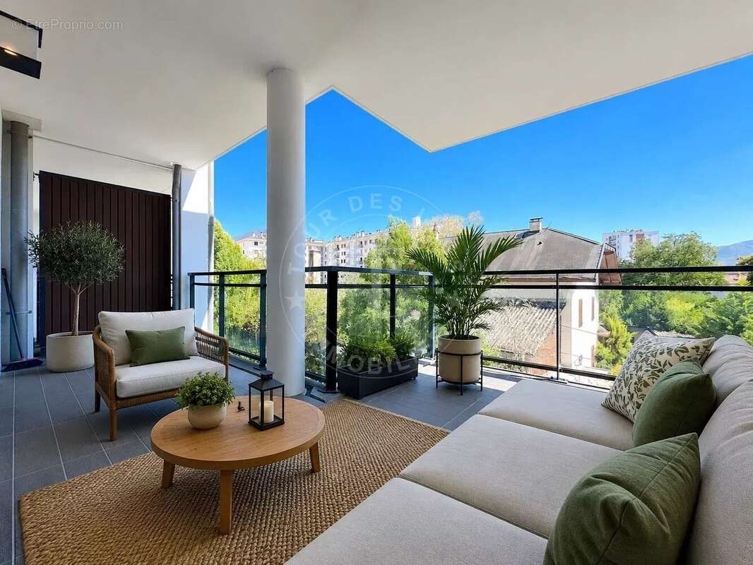 Appartement T4 à vendre à Annecy – Terrasse, résidence récente - photo 2