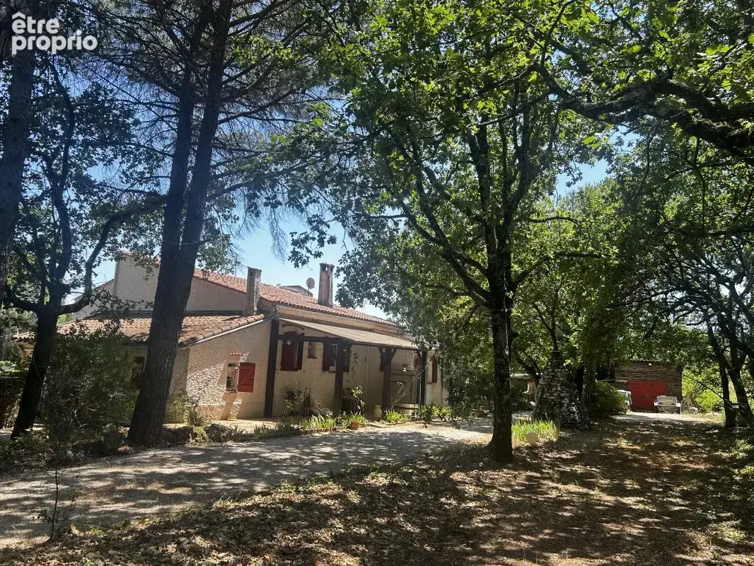 Secteur privilégié, vente villa sur 6123 m² de terrain - photo 15