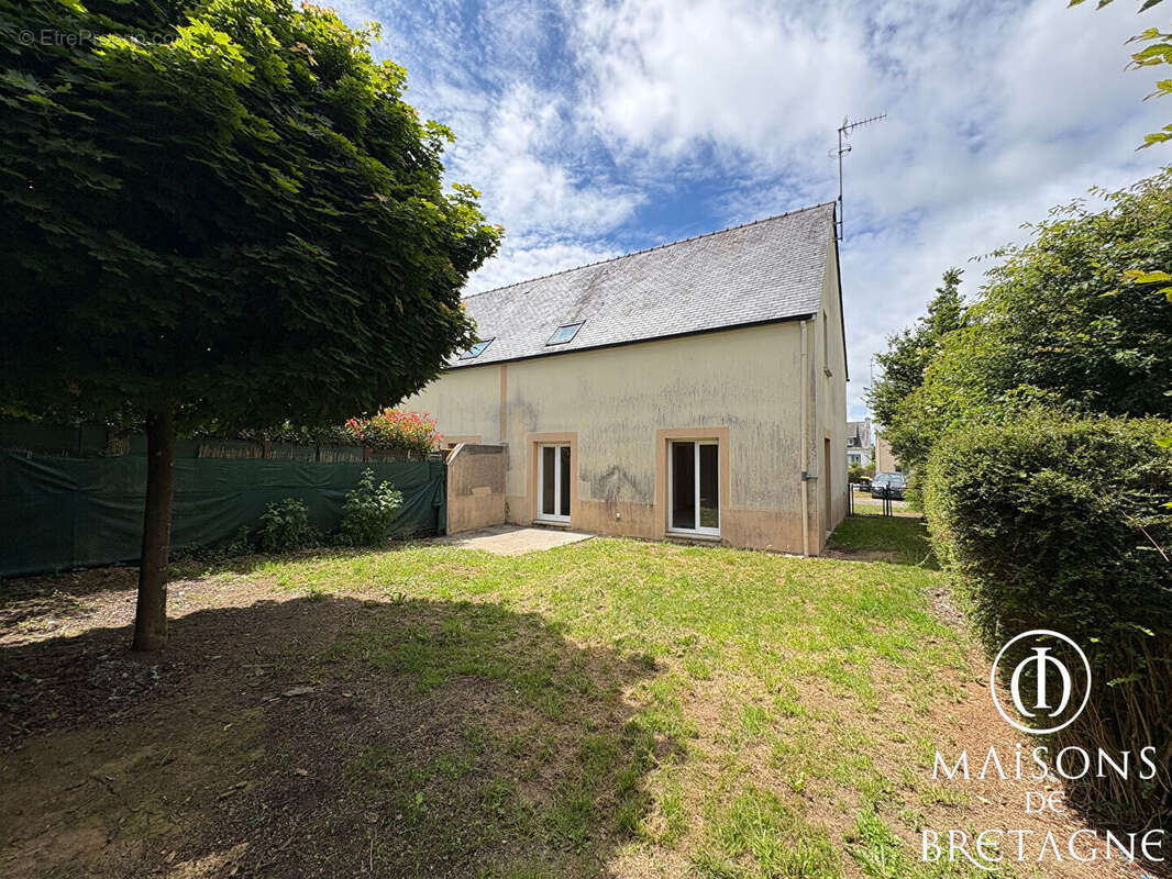 Maison T4 de 85 m² avec jardin et garage ROSPORDEN - photo 2