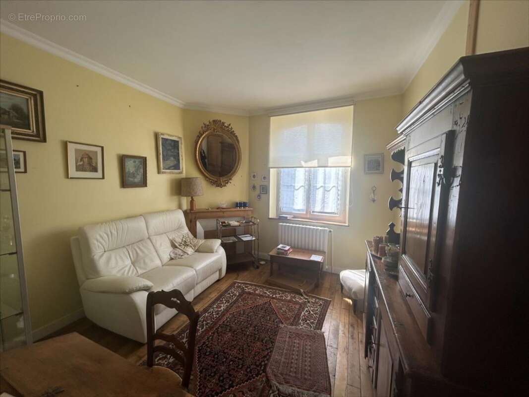 Maison à WARMERIVILLE