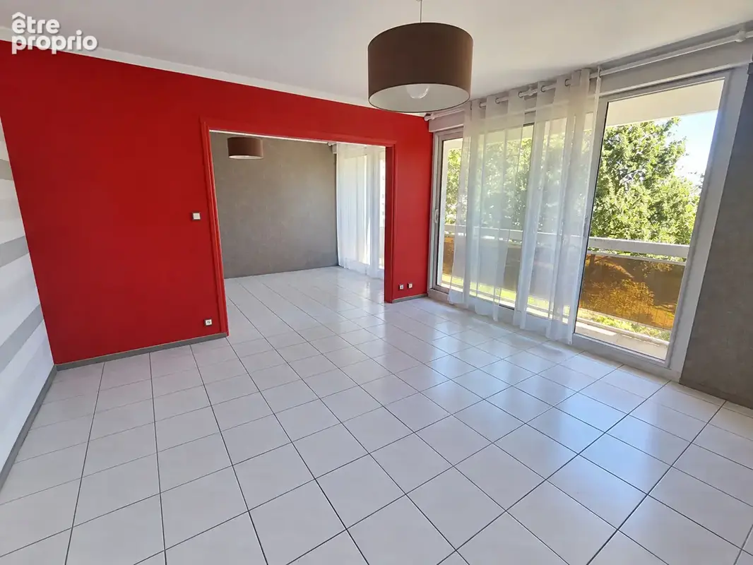 Appartement t5 brest proche tramway rives de penfeld - 3 chambres - loggia - parking  couvert securise - photo 2