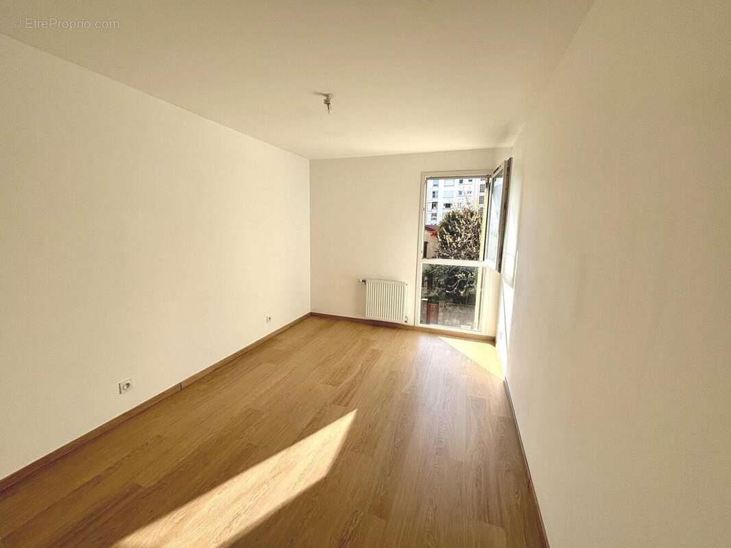 Appartement 68 m² à Valence  - photo 6