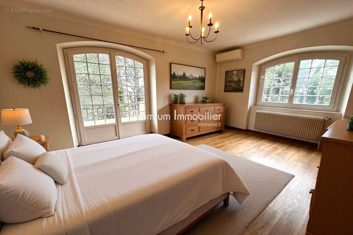 Maison à AIX-EN-PROVENCE