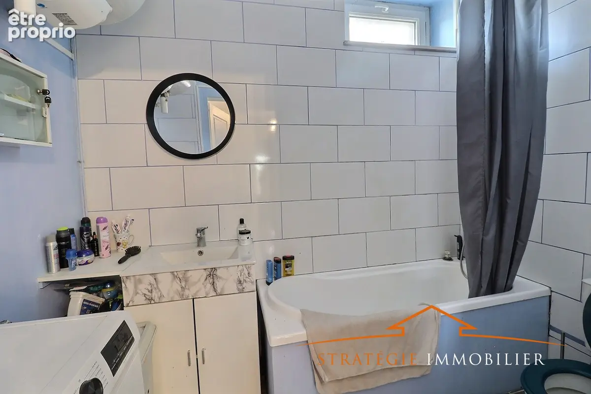 CHAMPFORGEUIL, maison de plain-pied louée - photo 8