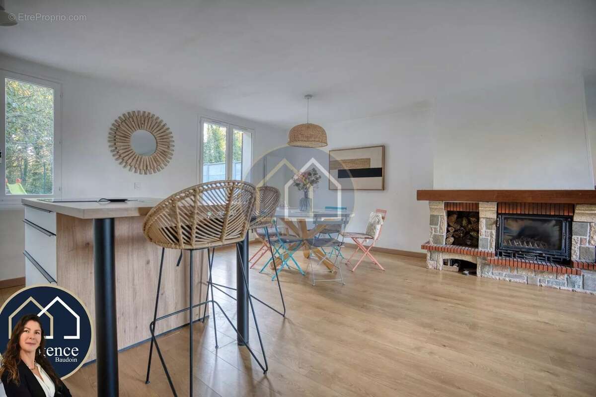 Maison à LA BOISSIERE-ECOLE