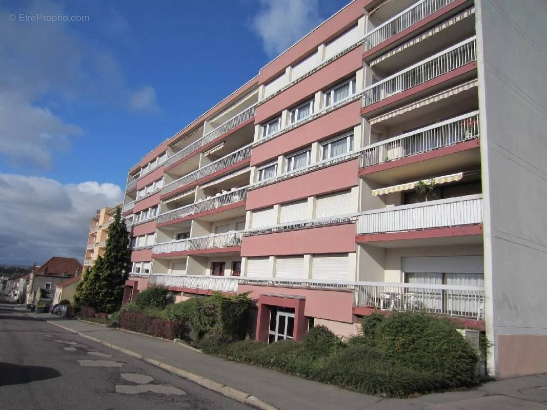 Appartement à MONTCEAU-LES-MINES