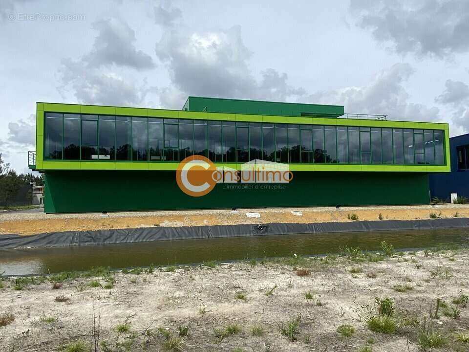 Mixte activites-bureaux à vendre - photo 4