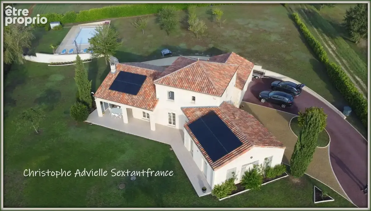 Belle contemporaine, 4 chambres, 2 salles d'eau, double garage, piscine sur 5118 M2 - photo 13