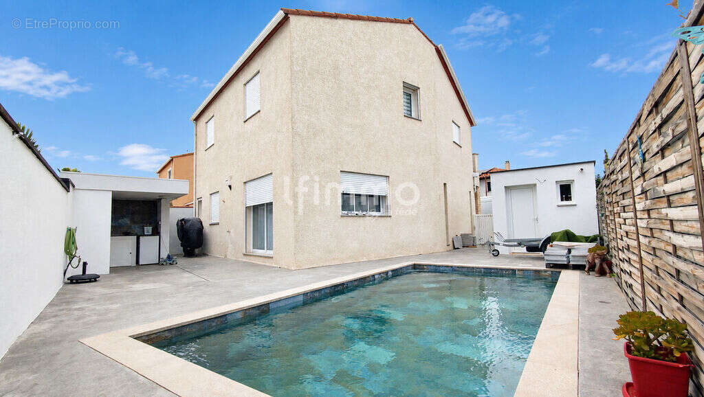 Maison à THEZA