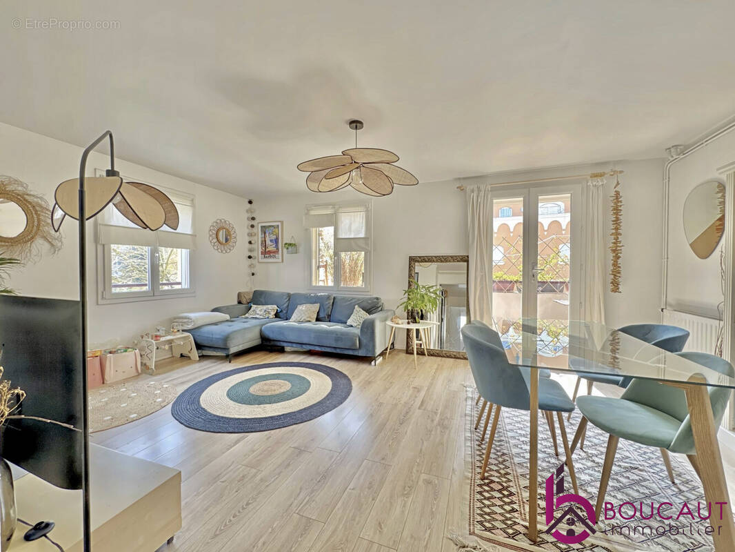 Appartement à LE PLESSIS-ROBINSON