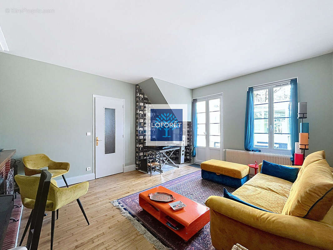 Maison à SAINT-ANDRE-DE-CUBZAC