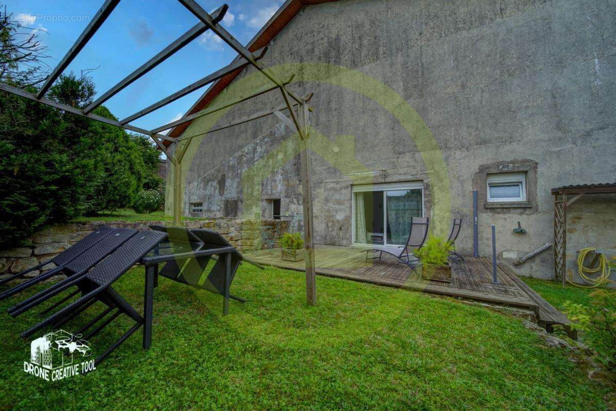 Maison à LAMORVILLE