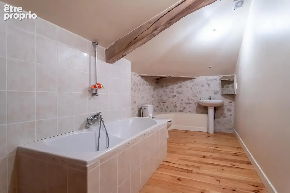 Maison de village avec jardin et garage - photo 20