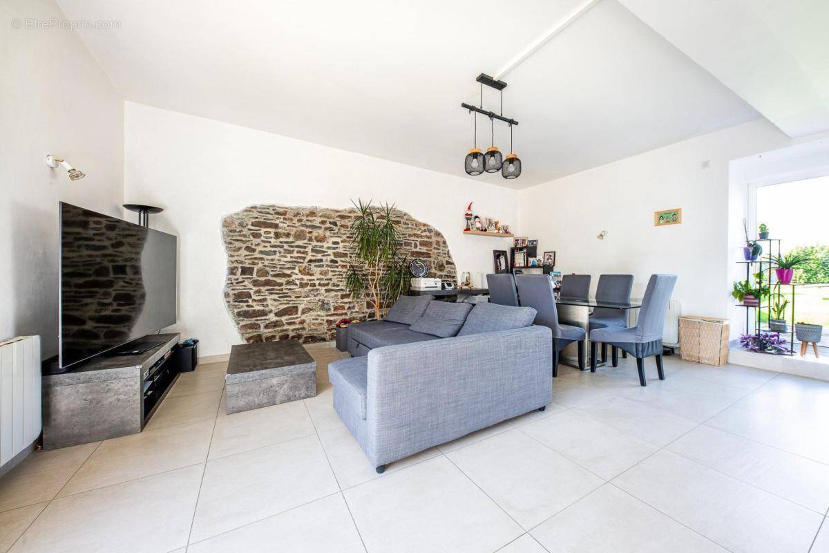 Maison à DOL-DE-BRETAGNE