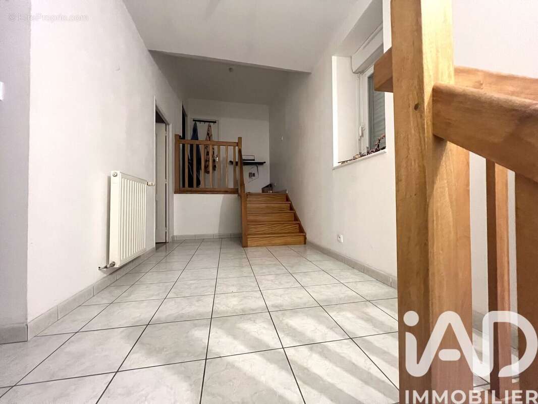 Photo 4 - Appartement à ASSE-LE-BERENGER