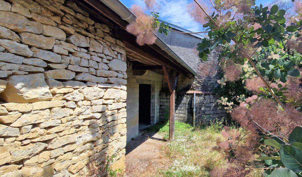 Maison à PASSAVANT-LA-ROCHERE