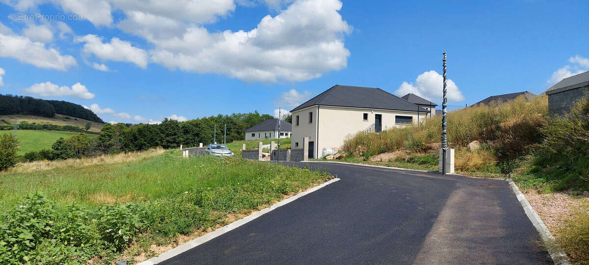 Terrain à LE CREUSOT