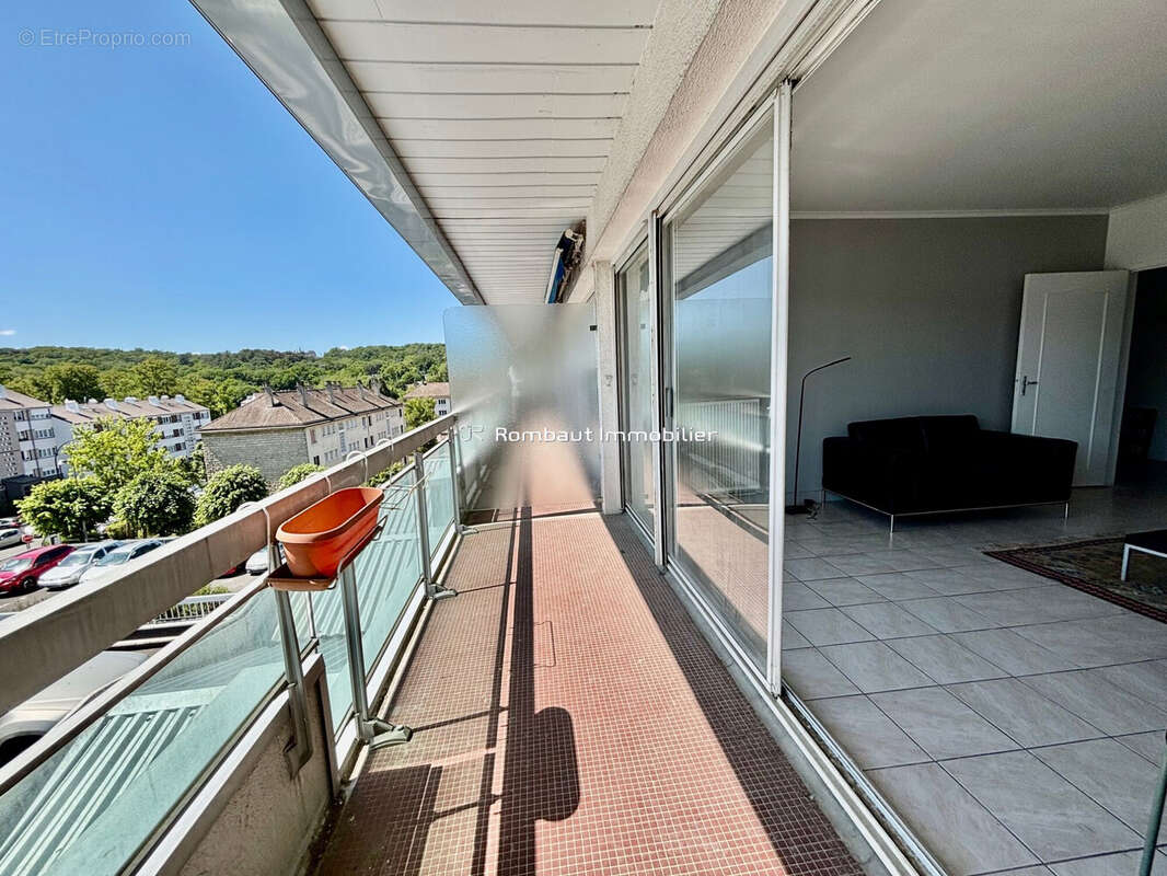 Appartement à LA CELLE-SAINT-CLOUD