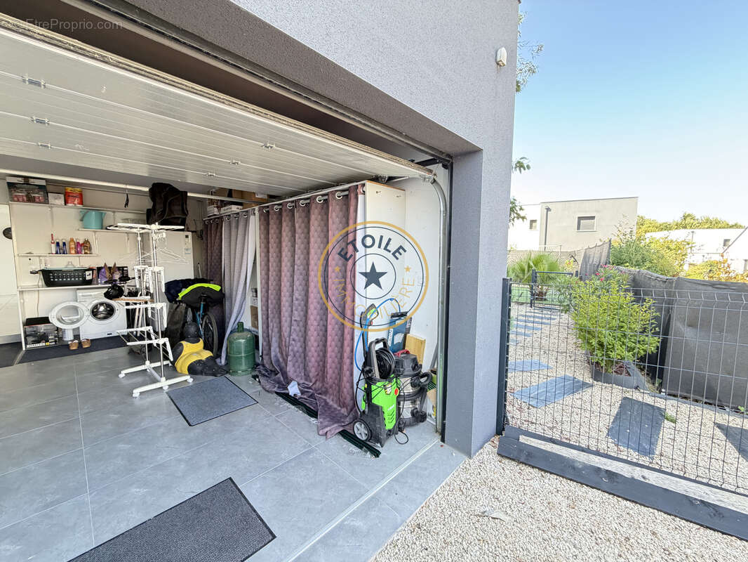Montreuil-Juigné : maison T5 avec piscine à vendre - photo 17