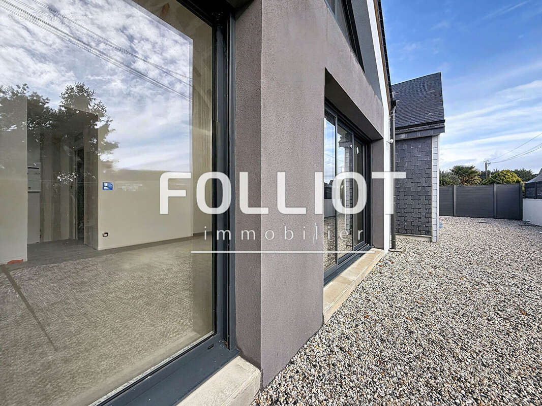 Maison à SAINT-PAIR-SUR-MER