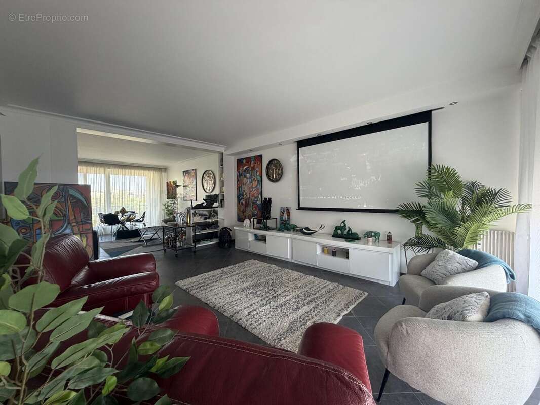 Appartement 121 m² à Limoges  - photo 4