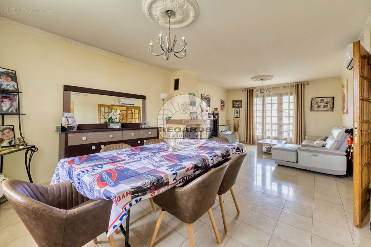 Maison à DRANCY