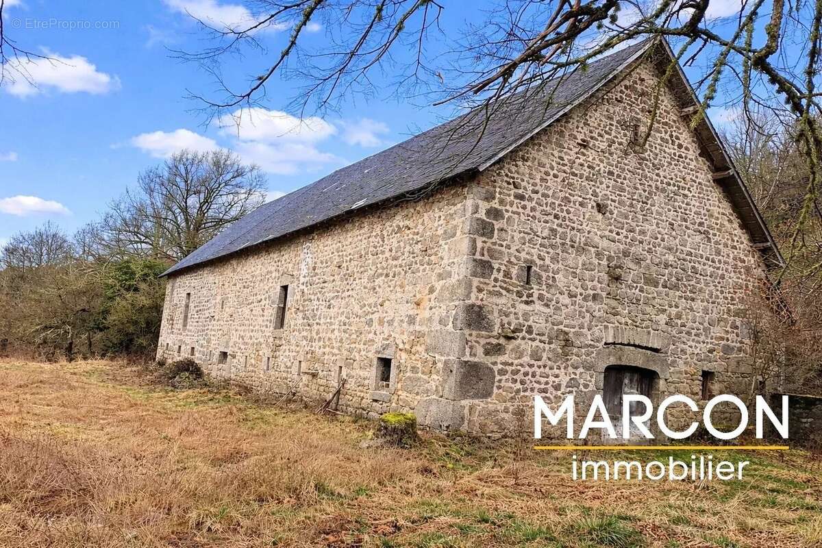 Maison à SAINT-MERD-LA-BREUILLE