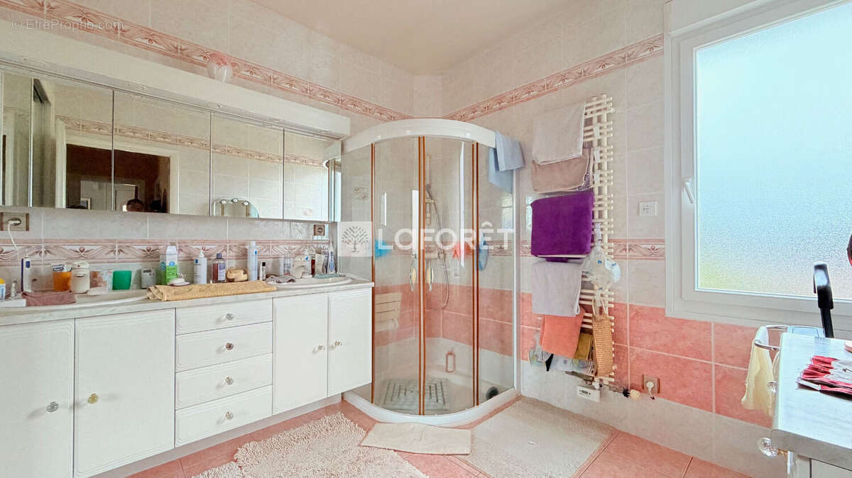 Maison à SAINTE-MENEHOULD